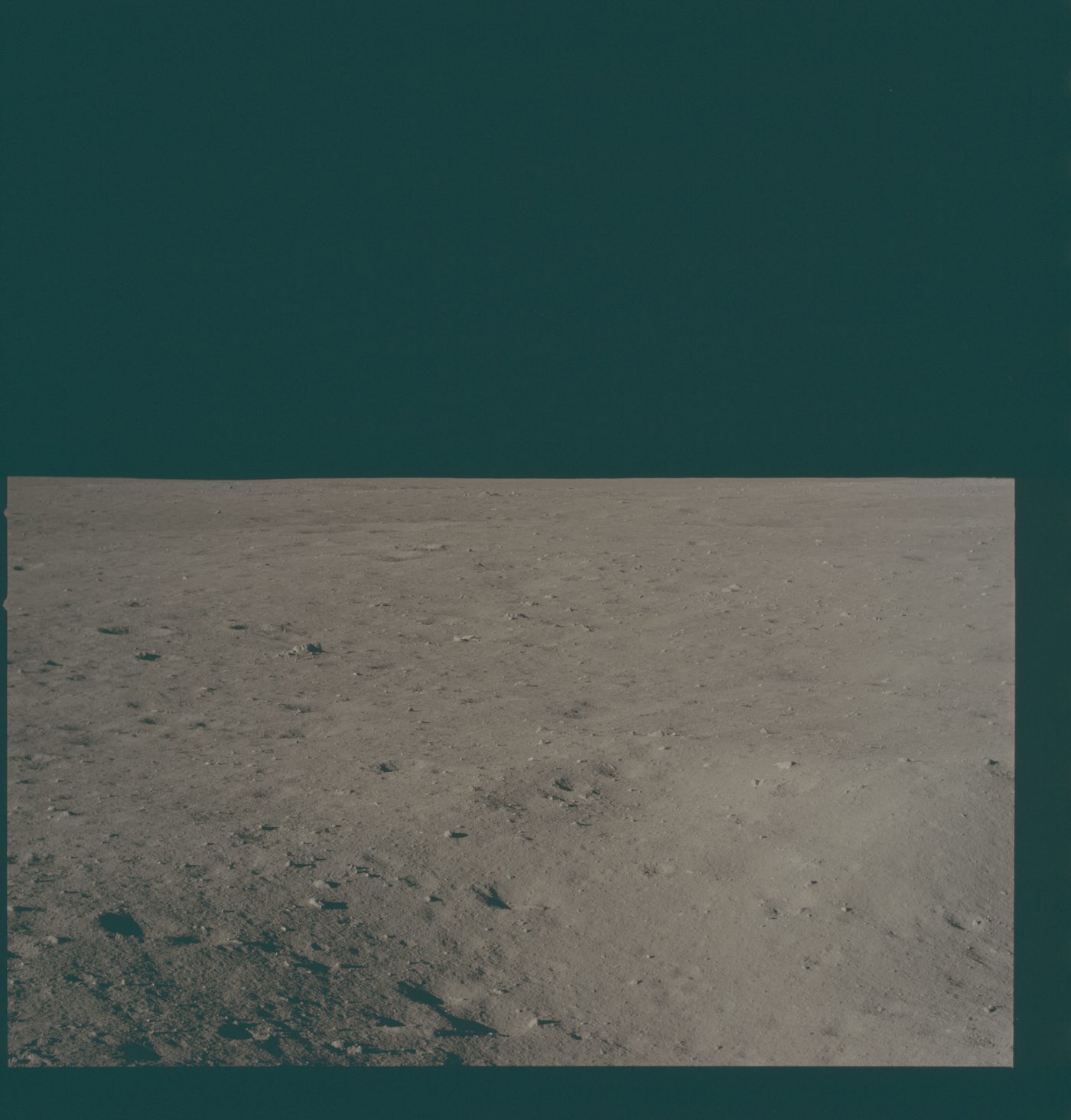 Figure 5 — The lunar horizon over the Sea of Tranquility, photographed from Tranquility Base after Eagle landed. Photo: File:AS11-37-5497 — Lunar horizon from the Sea of Tranquility — NARA — 166835…